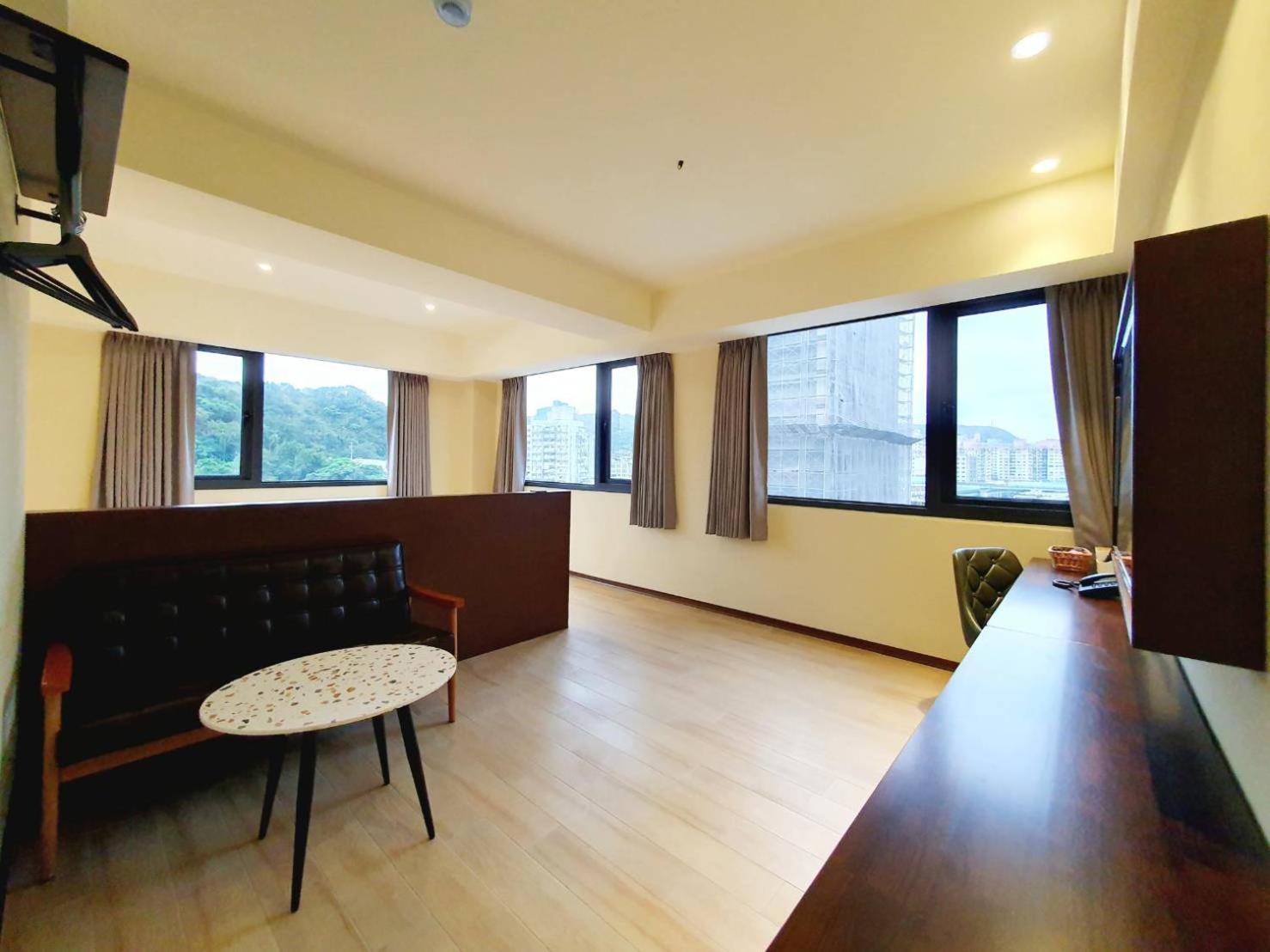 Hotel 享住新大華館 Keelung Zewnętrze zdjęcie