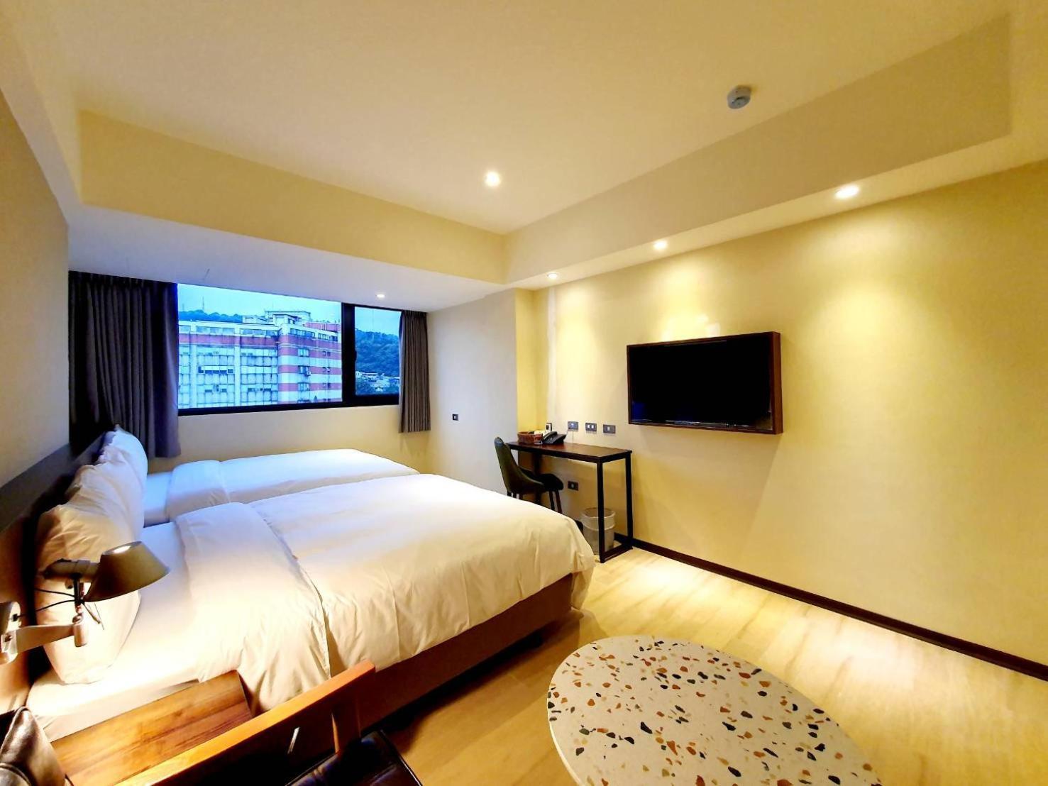 Hotel 享住新大華館 Keelung Zewnętrze zdjęcie