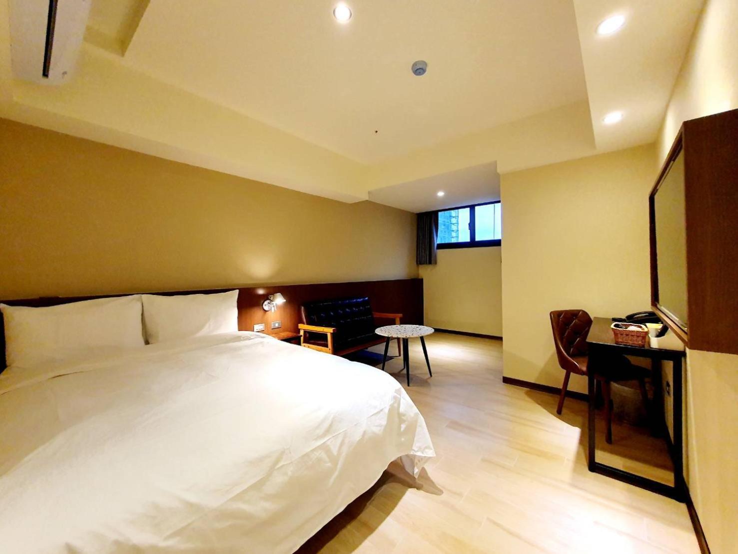 Hotel 享住新大華館 Keelung Zewnętrze zdjęcie