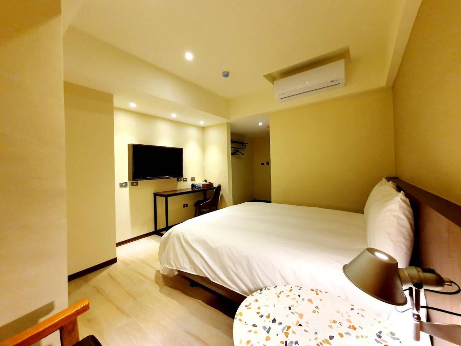 Hotel 享住新大華館 Keelung Zewnętrze zdjęcie