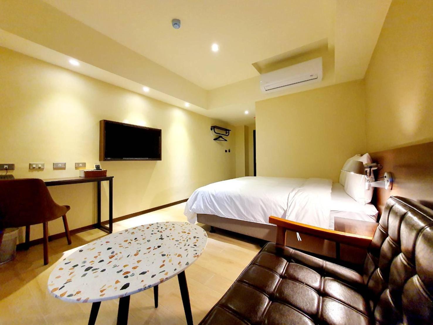 Hotel 享住新大華館 Keelung Zewnętrze zdjęcie