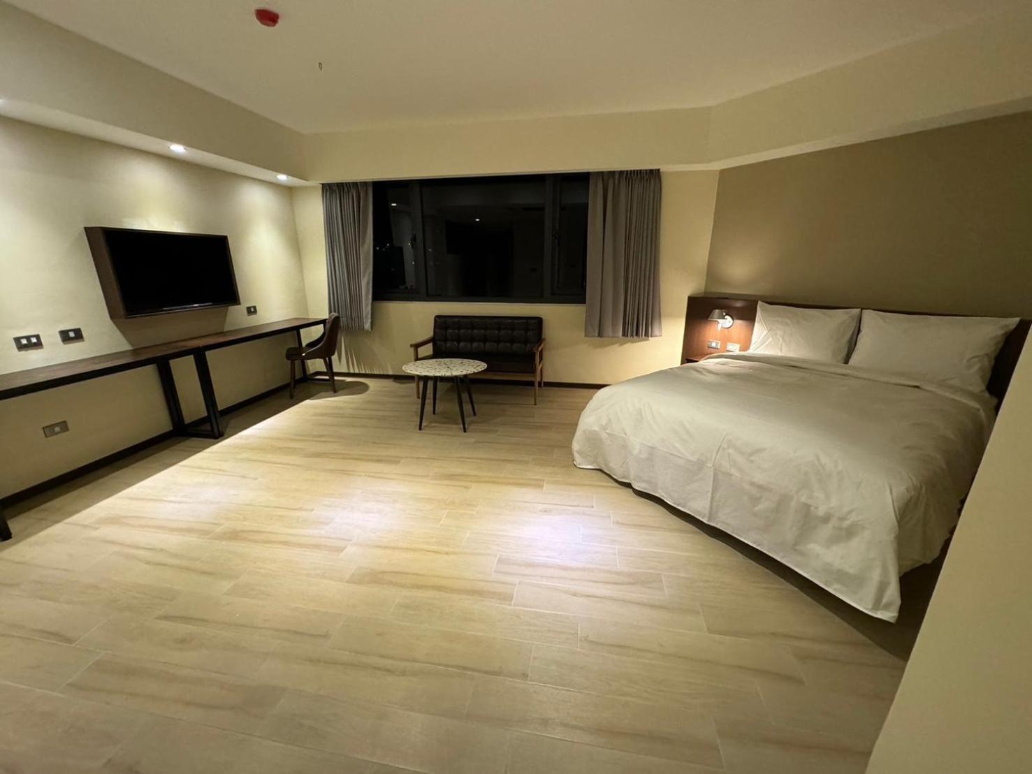 Hotel 享住新大華館 Keelung Zewnętrze zdjęcie