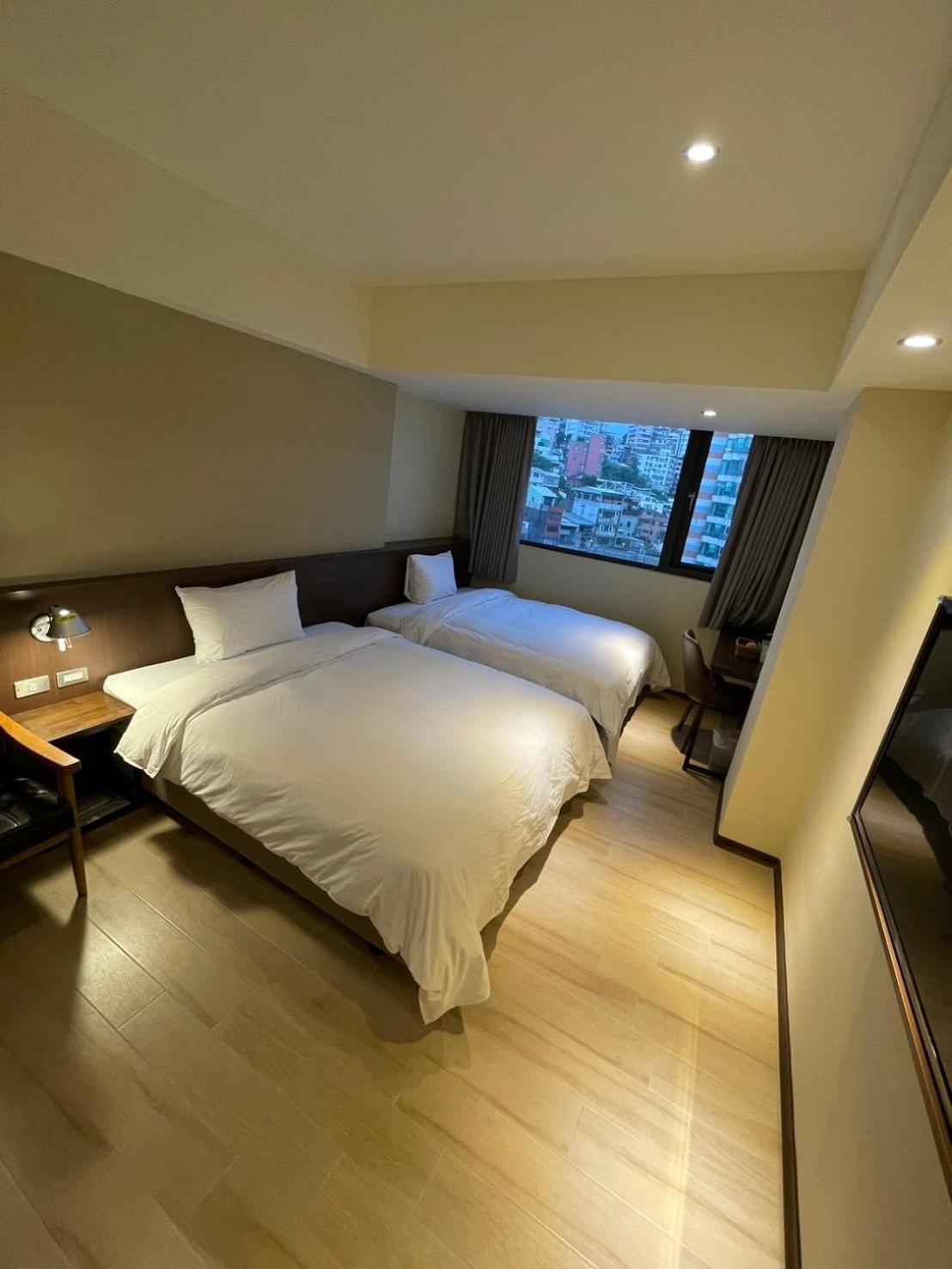 Hotel 享住新大華館 Keelung Zewnętrze zdjęcie