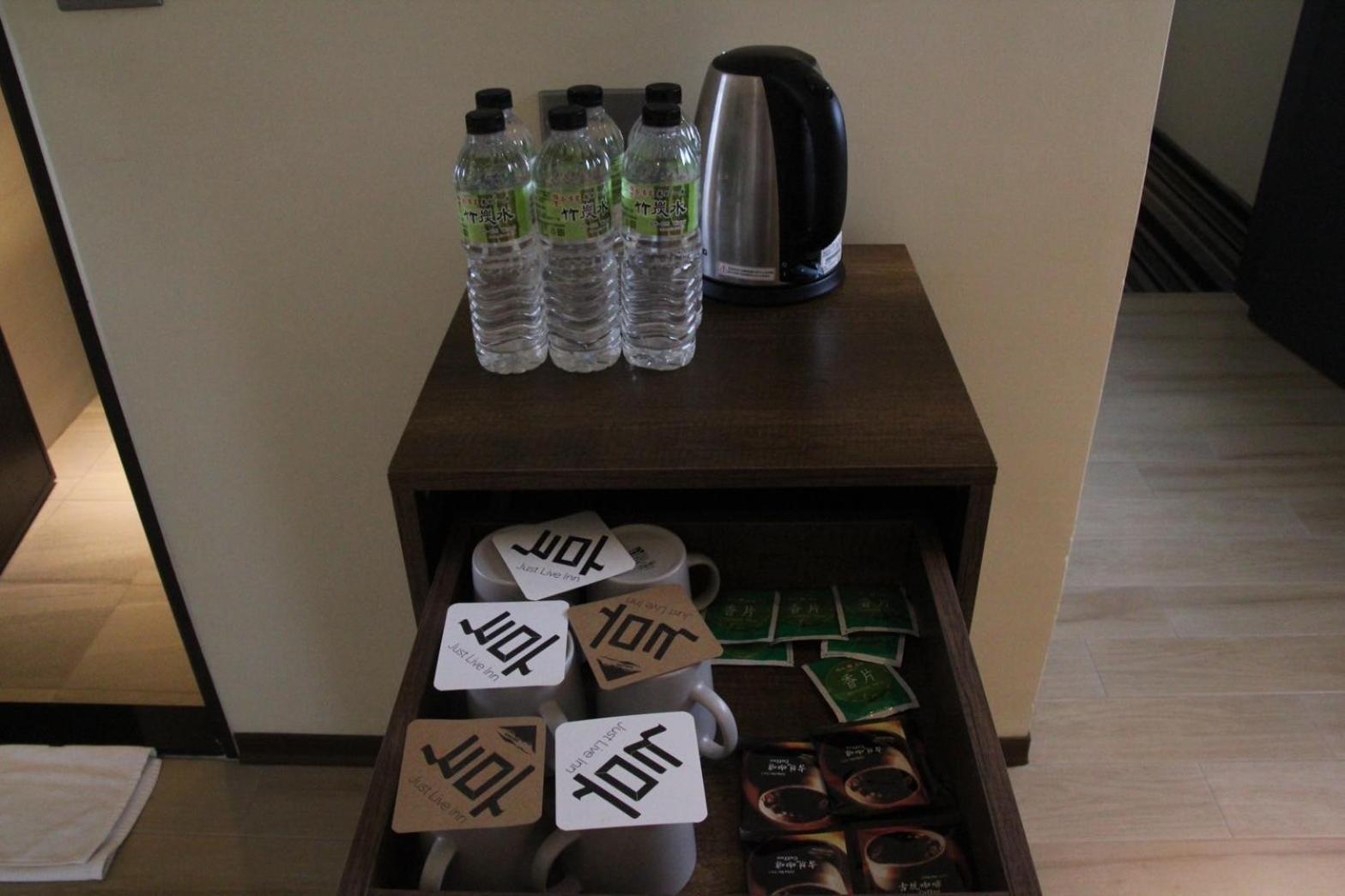 Hotel 享住新大華館 Keelung Zewnętrze zdjęcie
