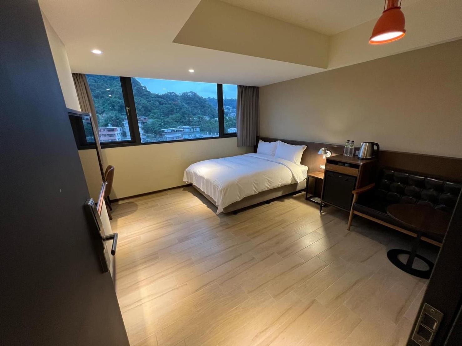 Hotel 享住新大華館 Keelung Zewnętrze zdjęcie